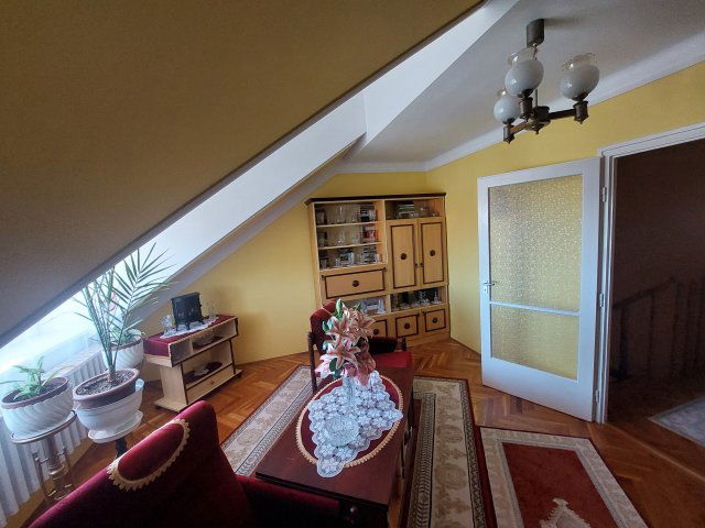 Eladó téglalakás, Kiskunfélegyházán 74.9 M Ft, 4+2 szobás