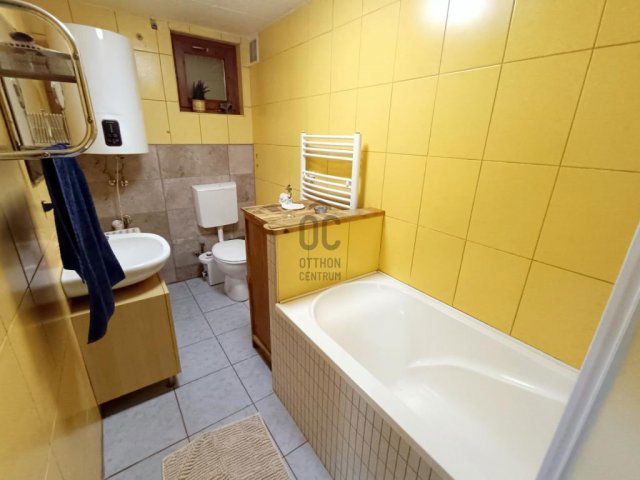 Eladó családi ház, Mogyoródon 159 M Ft, 5 szobás