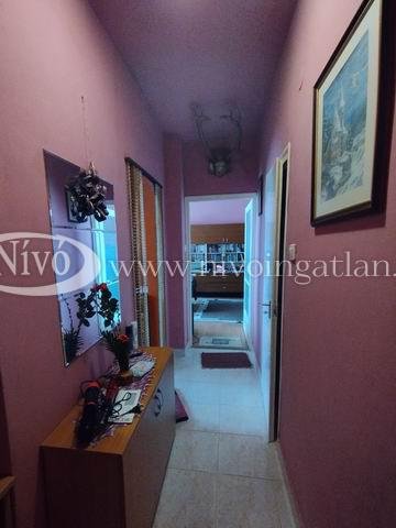 Eladó téglalakás, Hajmáskéren 27.9 M Ft, 1 szobás