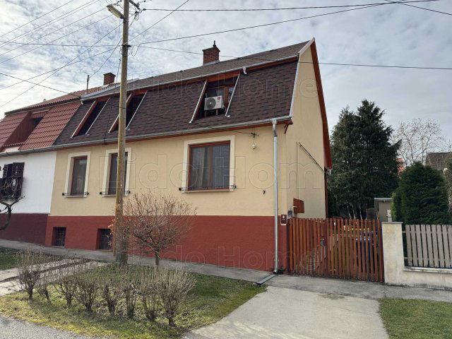 Eladó családi ház, Kaposváron 59.5 M Ft / költözzbe.hu