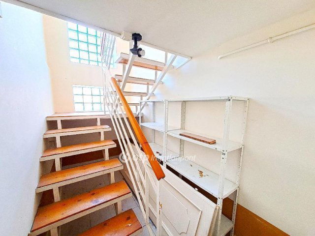 Eladó családi ház, Kecskeméten 98 M Ft, 6+1 szobás