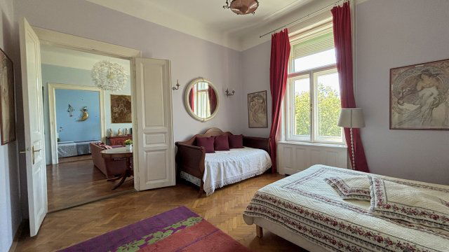 Eladó téglalakás, Budapesten, VII. kerületben, Klauzál téren