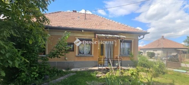Eladó családi ház, Káván 34.5 M Ft, 2 szobás