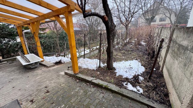 Kiadó családi ház, albérlet, Móron 240 E Ft / hó, 3 szobás