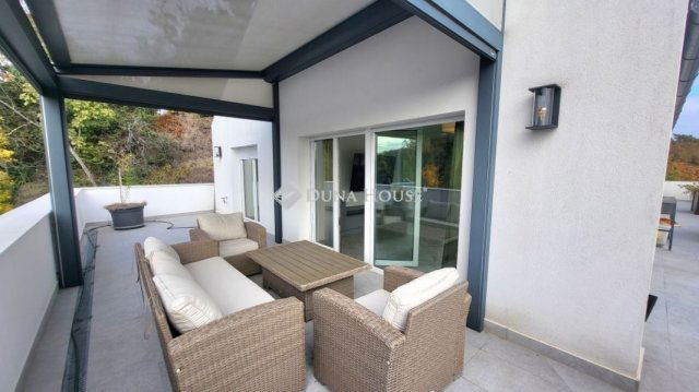 Eladó téglalakás, Szentendrén 159 M Ft, 4 szobás