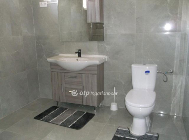 Eladó családi ház, Halmajugrán 24.9 M Ft, 2 szobás