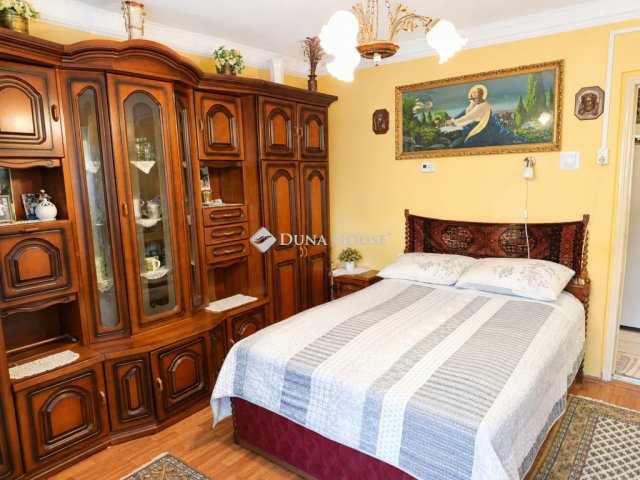 Eladó családi ház, Debrecenben 96 M Ft, 3 szobás
