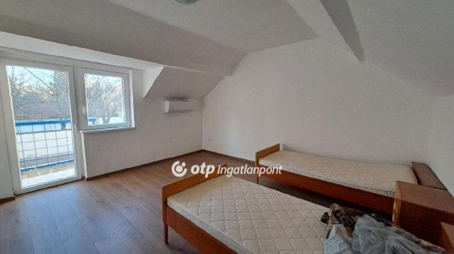 Eladó családi ház, Kecskeméten 85 M Ft, 6+1 szobás