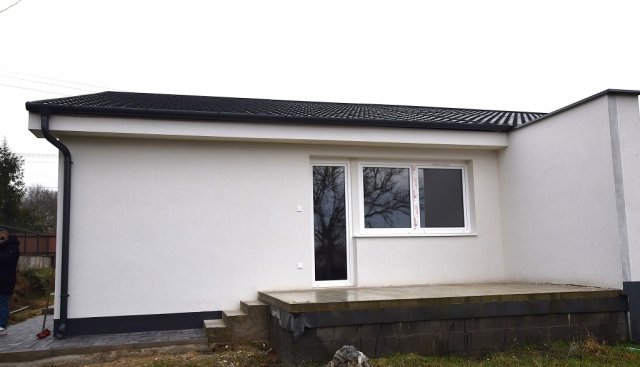 Eladó ikerház, Hajdúsámsonon 91.9 M Ft, 3+1 szobás