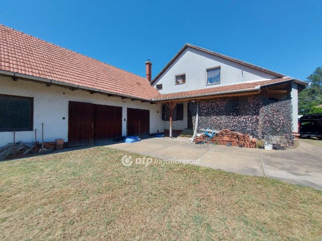 Eladó családi ház, Kiskőrösön 48 M Ft, 3 szobás