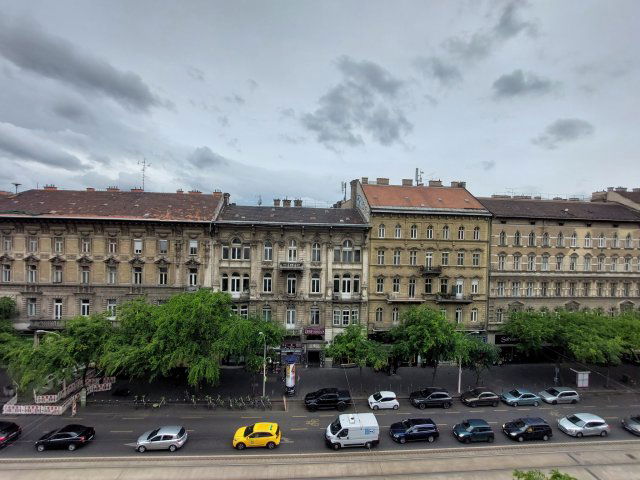 Eladó téglalakás, Budapesten, VII. kerületben 110 M Ft, 3 szobás