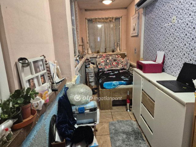 Eladó családi ház, Daruszentmiklóson 16 M Ft, 1+3 szobás