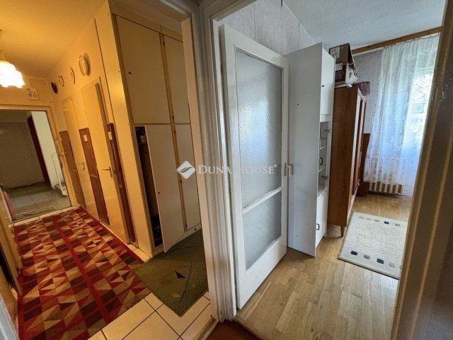 Eladó panellakás, Kecskeméten 53.5 M Ft, 2+1 szobás