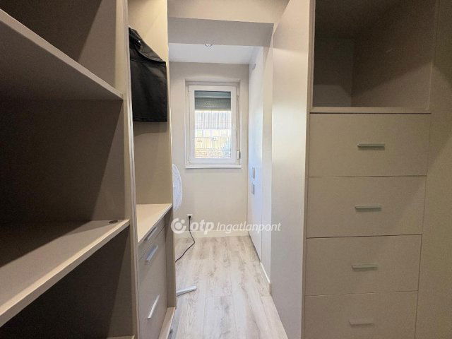 Eladó téglalakás, Budapesten, XI. kerületben 135 M Ft