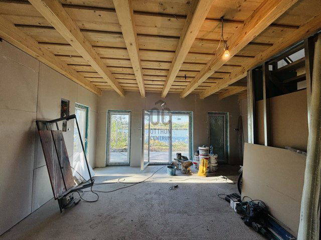 Eladó családi ház, Cegléden 70 M Ft, 4 szobás