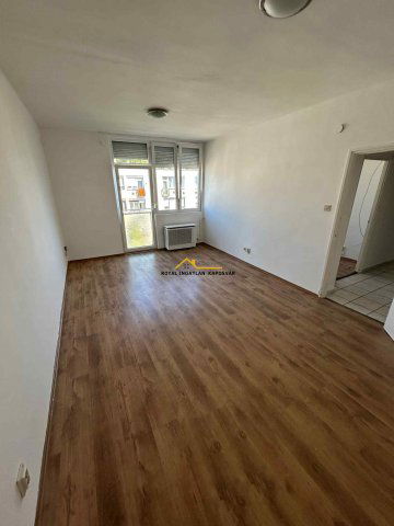 Eladó téglalakás, Kaposváron, Arany János utcában 28.5 M Ft