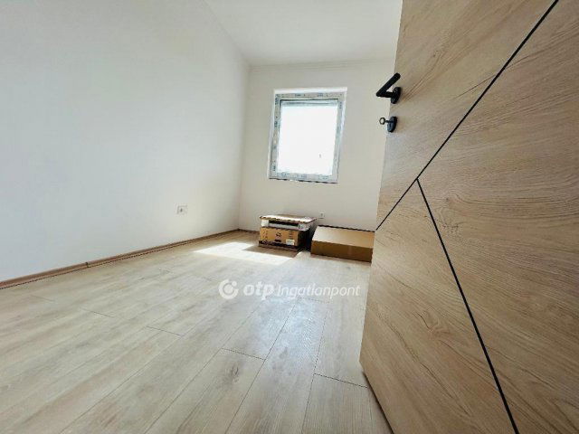 Eladó családi ház, Debrecenben 90 M Ft, 2+2 szobás