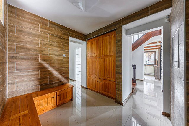 Eladó családi ház, Budaörsön 235 M Ft, 4 szobás