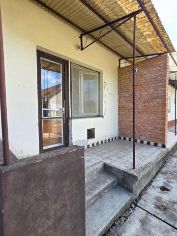 Eladó téglalakás, Mezőhegyesen 7.3 M Ft, 1 szobás