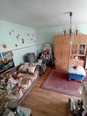 Eladó családi ház, Siófokon 49.9 M Ft, 5 szobás