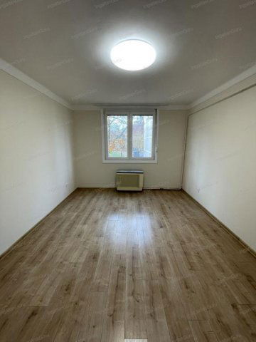 Eladó téglalakás, Kecskeméten 44.99 M Ft, 2 szobás