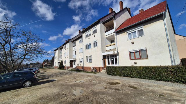 Eladó téglalakás, Répcelakon 27.3 M Ft, 2 szobás