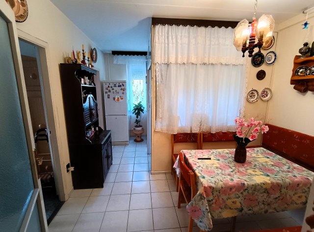 Eladó panellakás, Debrecenben 57 M Ft, 2 szobás