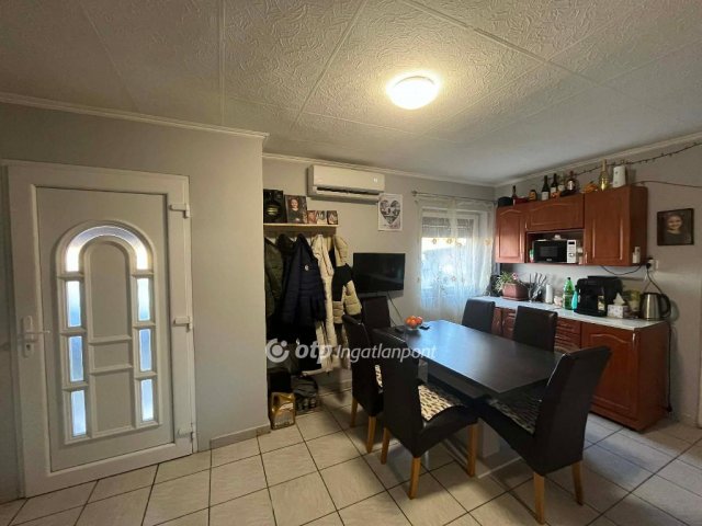 Eladó ikerház, Faddon 19.2 M Ft, 2+1 szobás