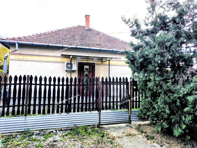 Eladó családi ház, Kőteleken 16.99 M Ft, 3 szobás