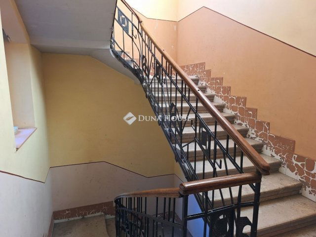 Eladó téglalakás, Budapesten, VIII. kerületben 69.99 M Ft