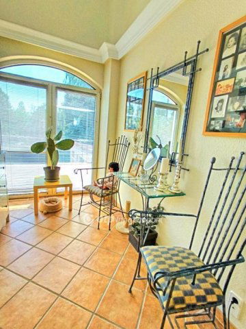 Eladó családi ház, Kisorosziban 144.9 M Ft, 6 szobás