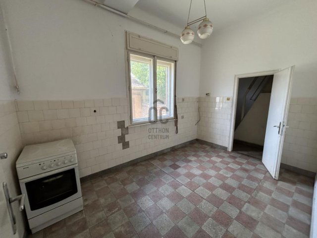 Eladó családi ház, Budapesten, IV. kerületben 129.991 M Ft