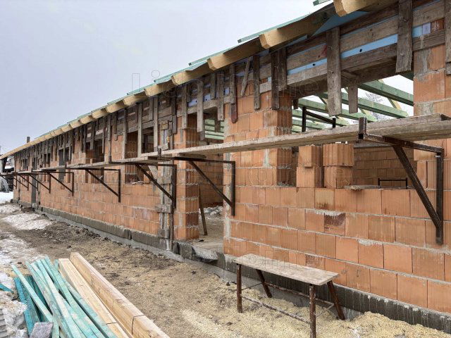 Eladó ikerház, Pákozdon 69.9 M Ft, 4 szobás