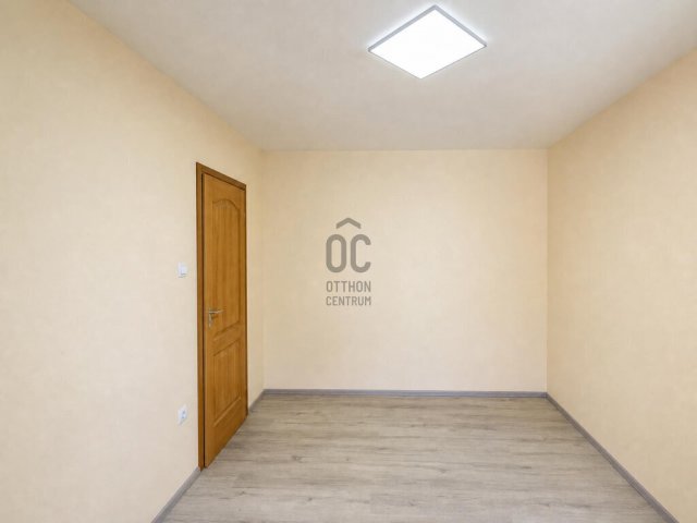 Eladó sorház, Majosházán 69 M Ft, 5 szobás