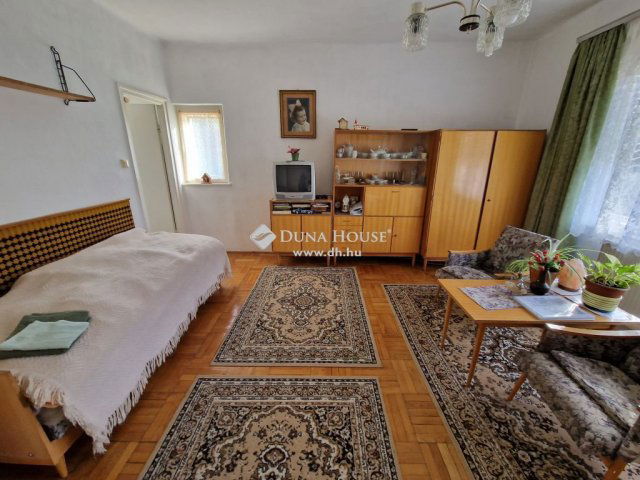 Eladó családi ház, Orfűn 99.5 M Ft, 4 szobás