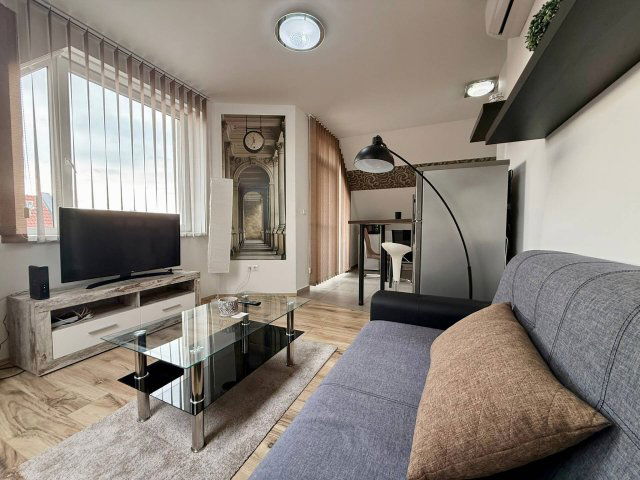 Eladó téglalakás, Pécsett 81.9 M Ft, 3 szobás