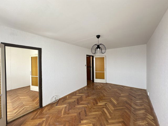 Eladó panellakás, Budapesten, XI. kerületben, Fehérvári úton