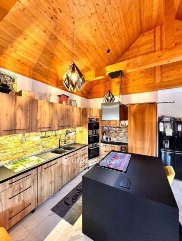 Eladó családi ház, Egerben 134.9 M Ft, 2 szobás