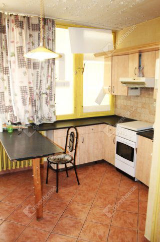 Eladó téglalakás, Szombathelyen 37 M Ft, 2 szobás