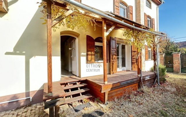 Eladó családi ház, Dunaharasztin 138.9 M Ft, 7 szobás