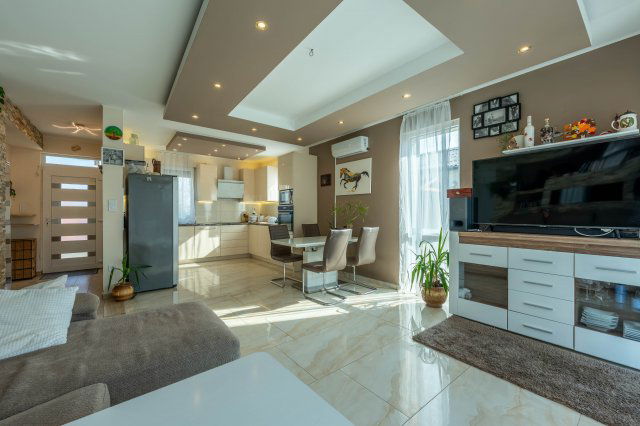 Eladó ikerház, Vecsésen, Botond utcában 127.99 M Ft, 4 szobás