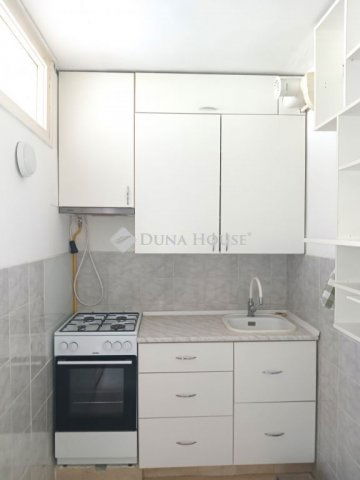 Kiadó panellakás, albérlet, Debrecenben 135 E Ft / hó, 2 szobás