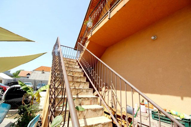 Eladó családi ház, Budapesten, XVIII. kerületben 329.9 M Ft