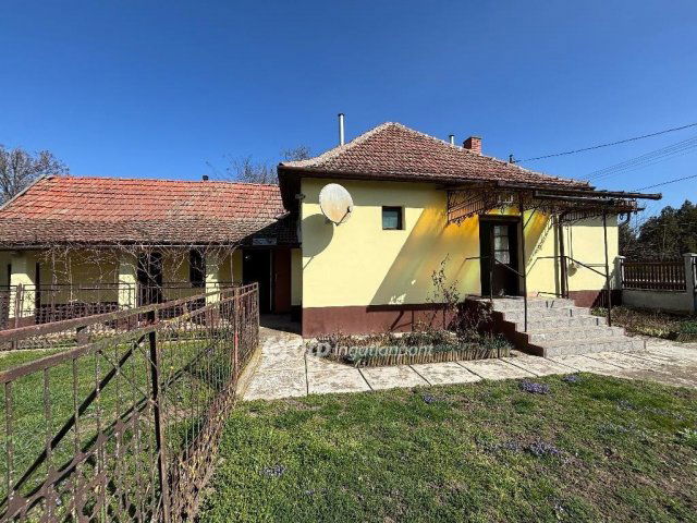 Eladó családi ház, Kétegyházán 15.9 M Ft, 2 szobás