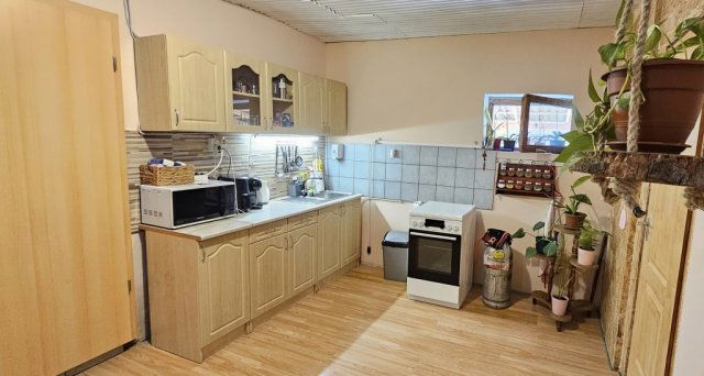 Eladó családi ház, Baksán 51.99 M Ft, 4 szobás