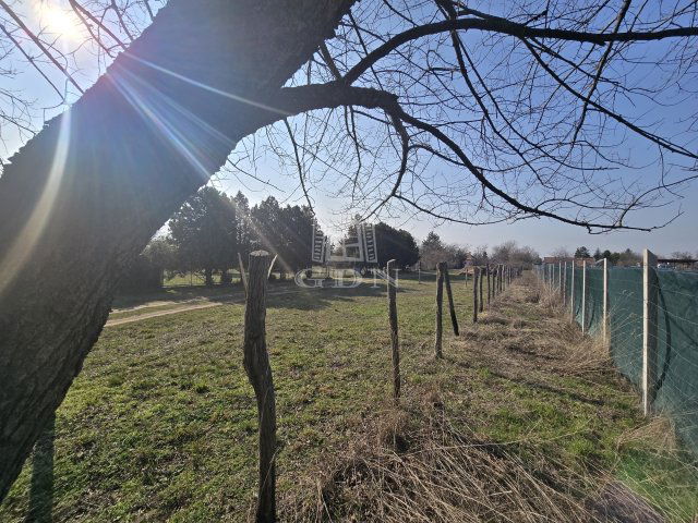 Eladó telek, Budapesten, XVII. kerületben 235 M Ft