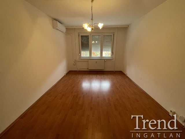 Kiadó panellakás, albérlet, Dunaújvárosban 110 E Ft / hó