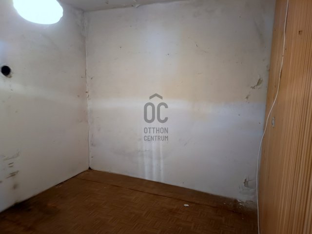 Eladó családi ház, Kálócfán 8.9 M Ft, 2 szobás