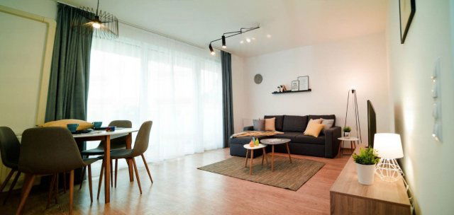 Kiadó téglalakás, albérlet, VIII. kerületben, Corvin sétányon