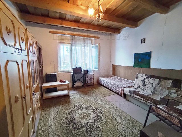 Eladó családi ház, Kapolyon 12.8 M Ft, 2 szobás